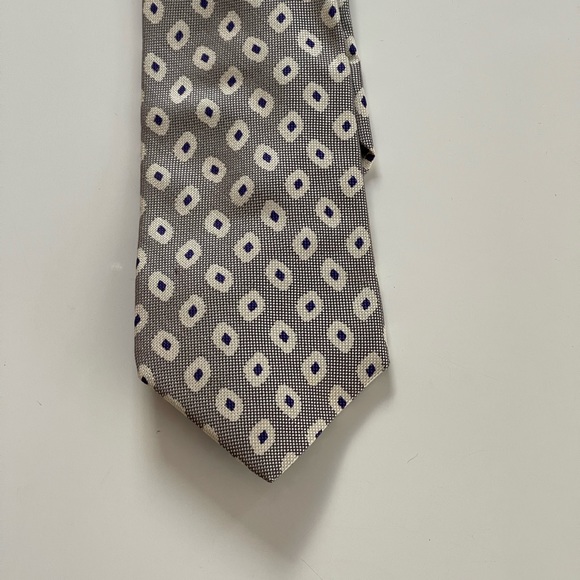 Gianfranco Ferré Pre-Owned - Ferré logo-embroidered tie - men - Silk - One Size - Picture 3 of 3